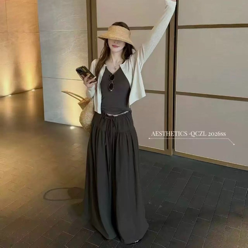 Embroidery Vest - طقم صيفي جديد لعام 2026 مكون