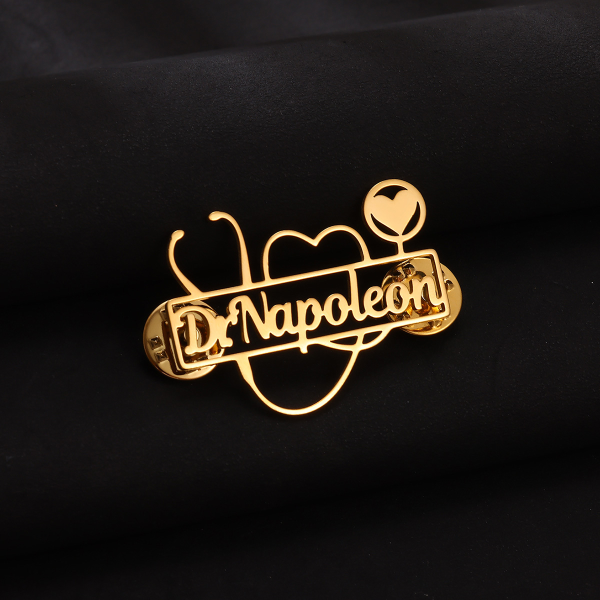 مخصص السماعة بروش شخصية القلب  - مراجعة Embroidery Names وسعره