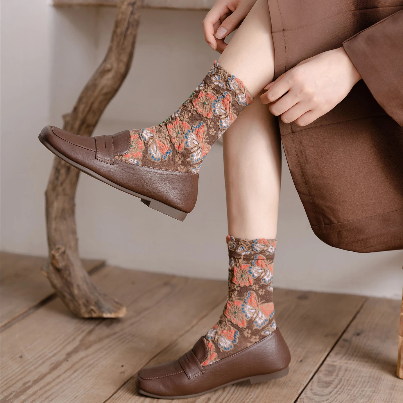 الأزهار التطريز المرأة الجوارب - مراجعة Embroidery On Socks وسعره