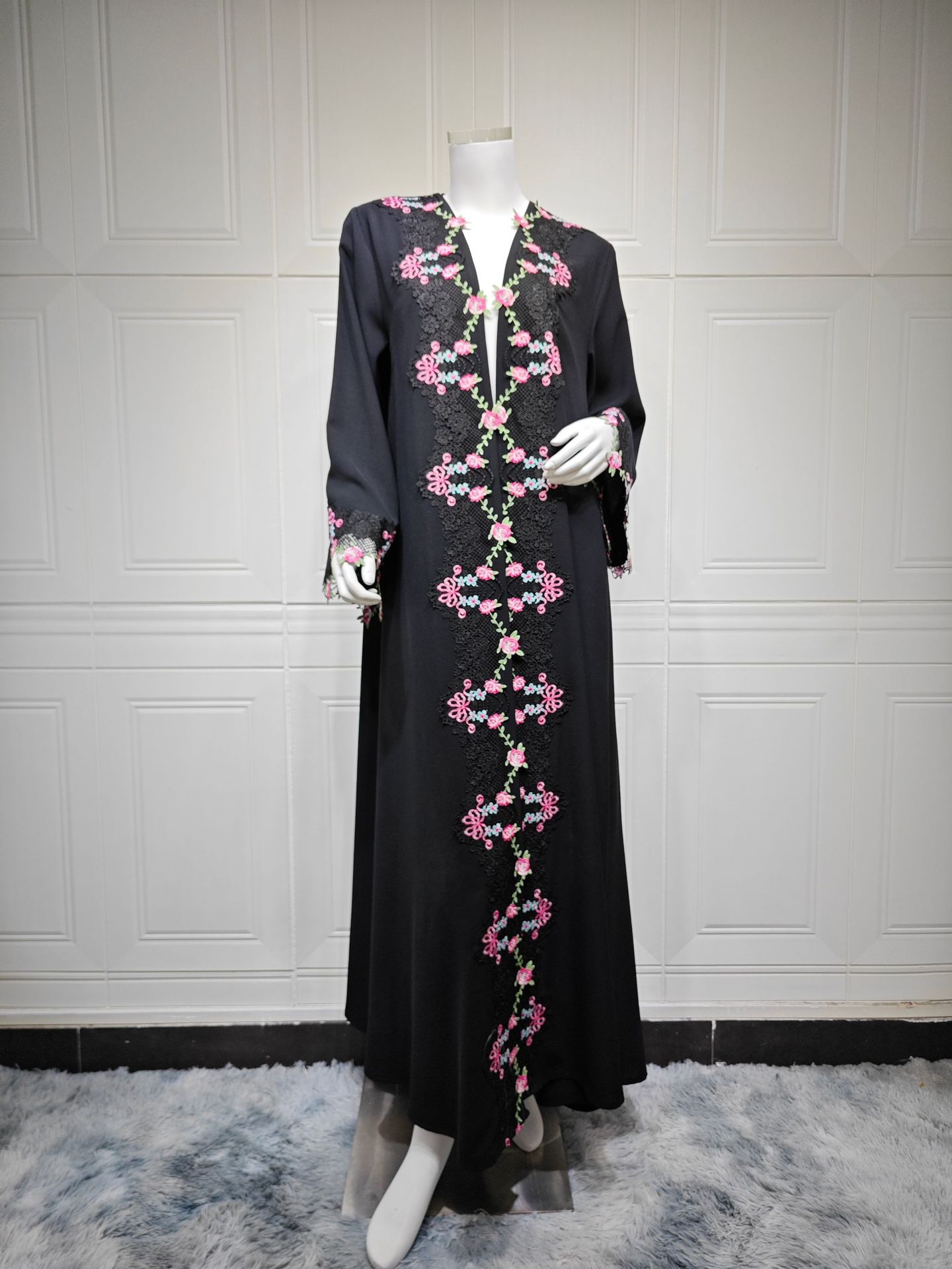 فستان طويل أسود جديد للصيف في  - مراجعة Embroidery Arabic وسعره