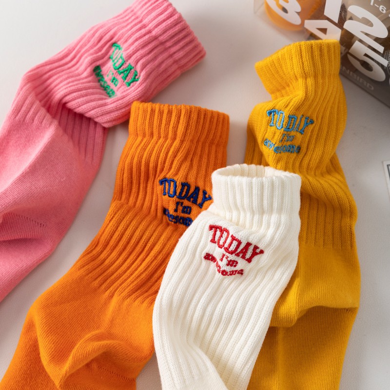 جوارب قطنية للرجال والنساء ، ج - مراجعة Embroidery On Socks وسعره