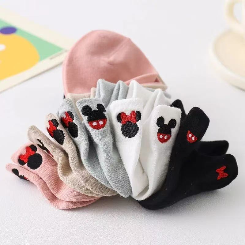 5 أزواج من الجوارب العصرية للر - مراجعة Embroidery On Socks وسعره
