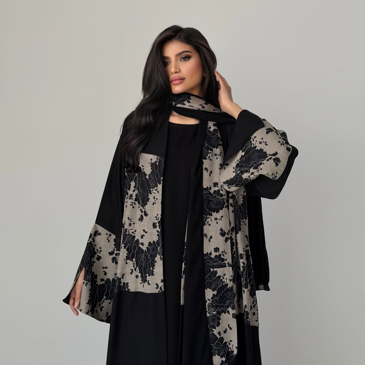 طقم عباية وحجاب نسائي للعيد من - مراجعة Embroidery Arabic وسعره