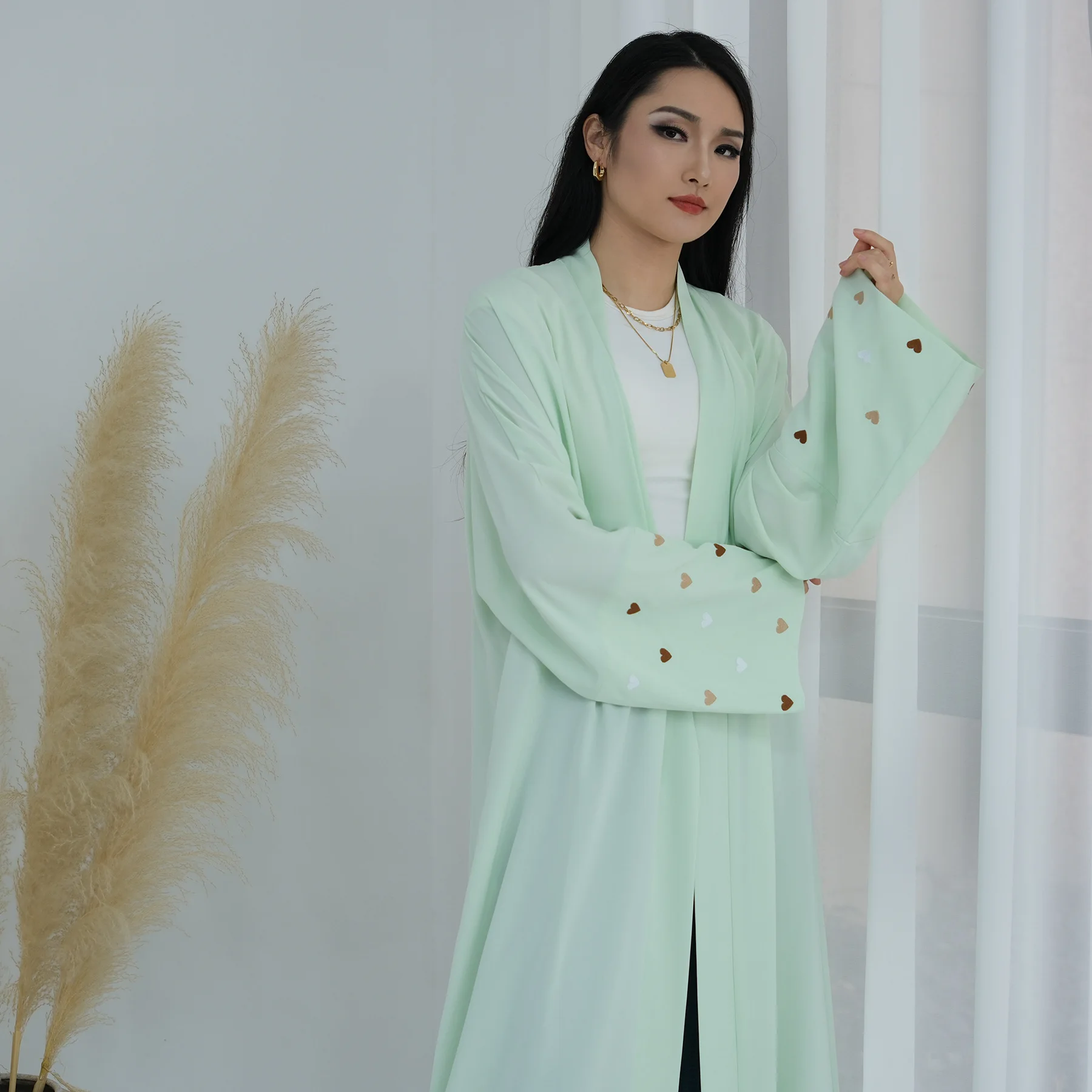 عباية دبي مطرزة بتصميم قلب الع - مراجعة Embroidery Arabic وسعره